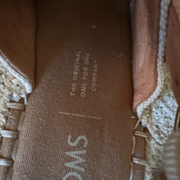 Toms canvas wedge sandals. - Picture 6 of 6